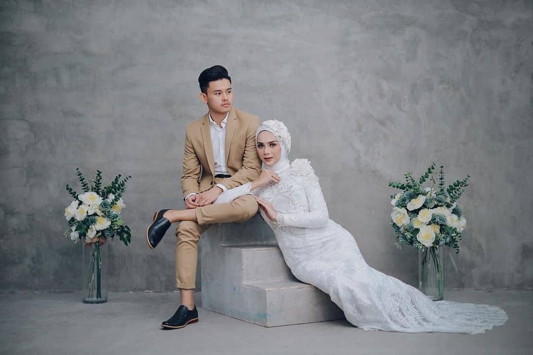 Detail Background Prewedding Dalam Ruangan Nomer 18