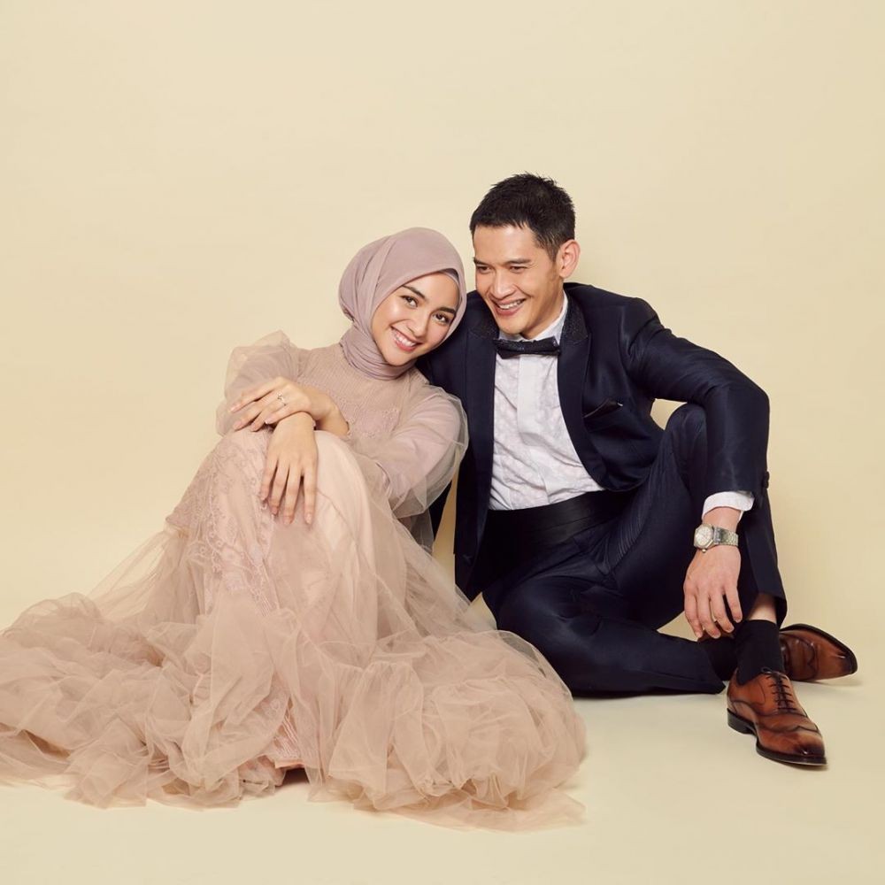 Detail Background Prewedding Dalam Ruangan Nomer 48