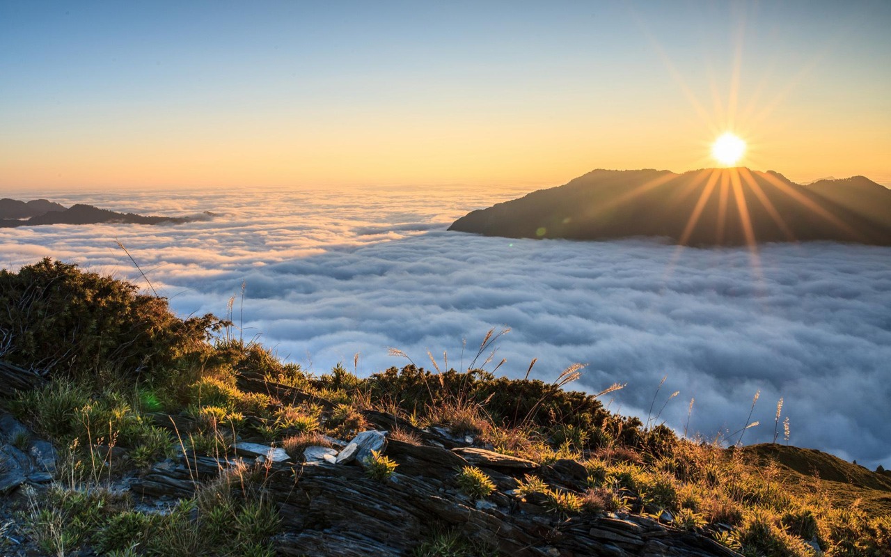 Detail Background Puncak Gunung Nomer 27