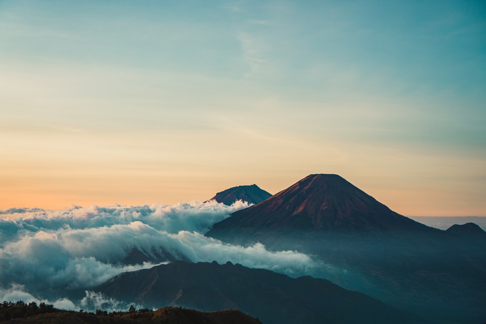 Detail Background Puncak Gunung Nomer 29