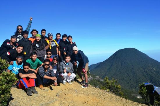 Detail Background Puncak Gunung Nomer 36