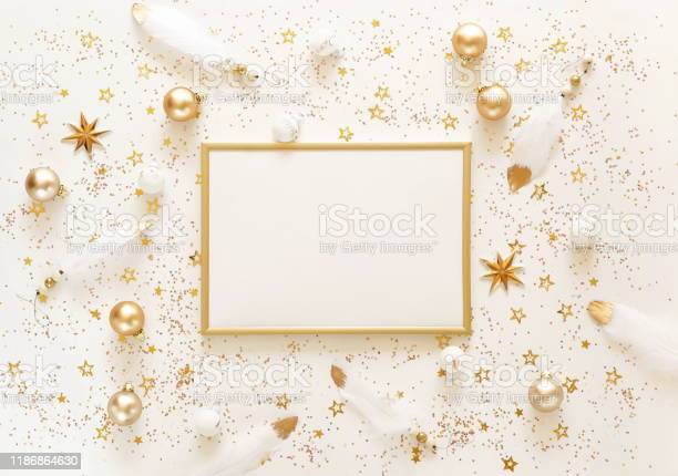 Detail Background Putih Emas Nomer 37
