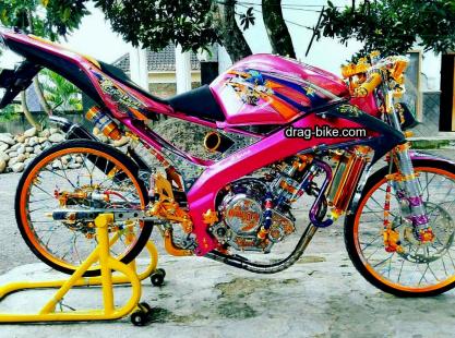 Detail Background Racing Drag Bike Warna Warni Nomer 32