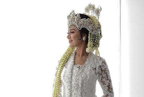 Detail Background Rias Pengantin Nomer 20