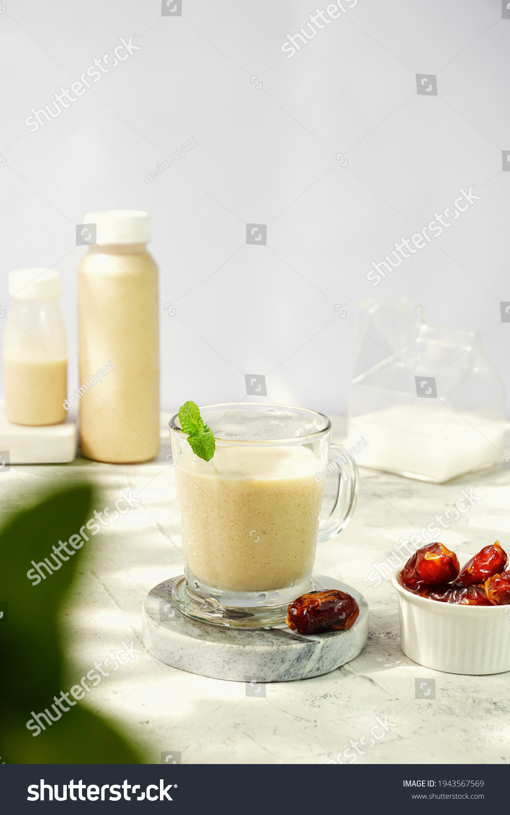 Detail Background Susu Kurma Nomer 7
