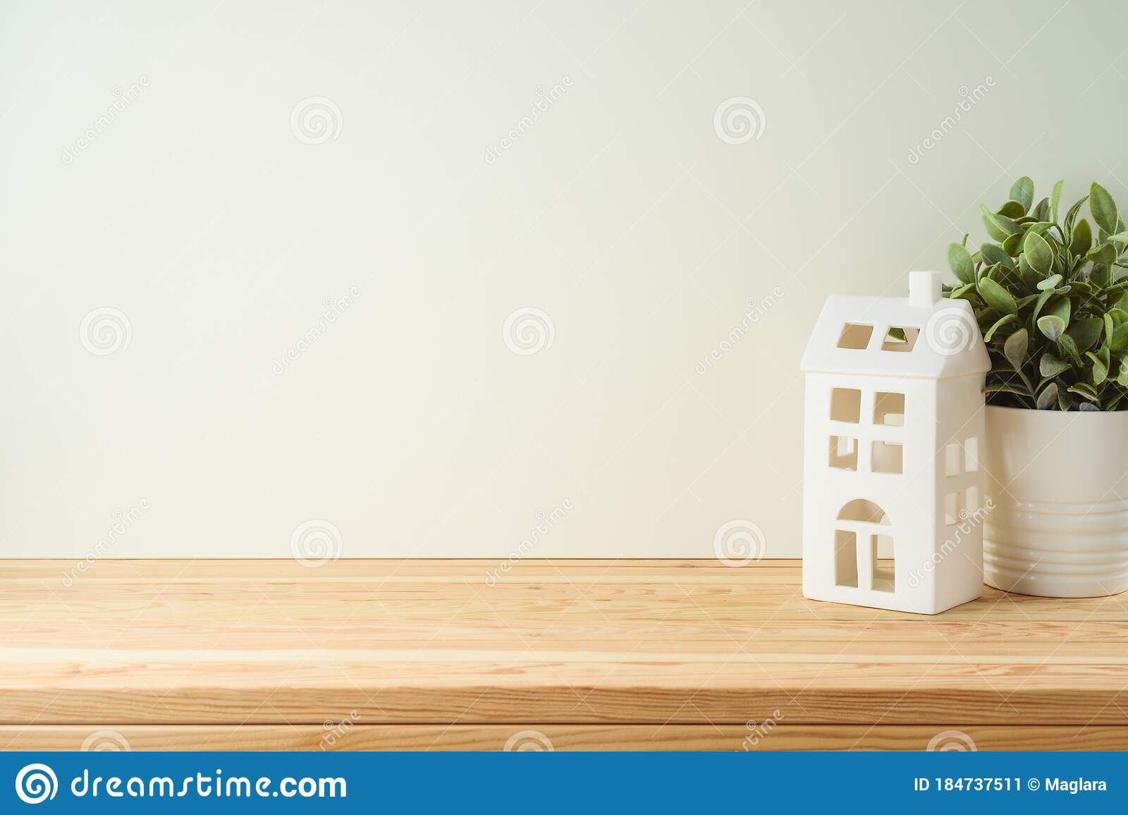 Detail Background Table Nomer 20