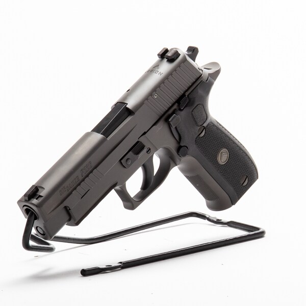 Detail Sig Sauer P220 10mm Nomer 20