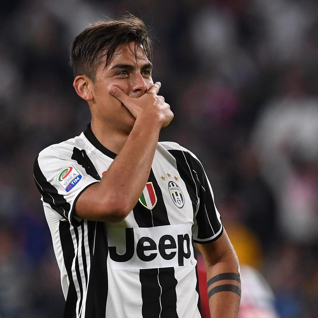 Detail Dybala Celebration Nomer 10