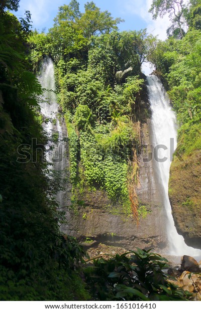 Detail Edit Foto Di Air Terjun Nomer 37