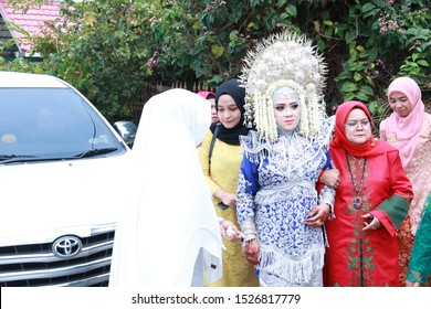 Detail Edit Foto Pengantin Minang Nomer 45