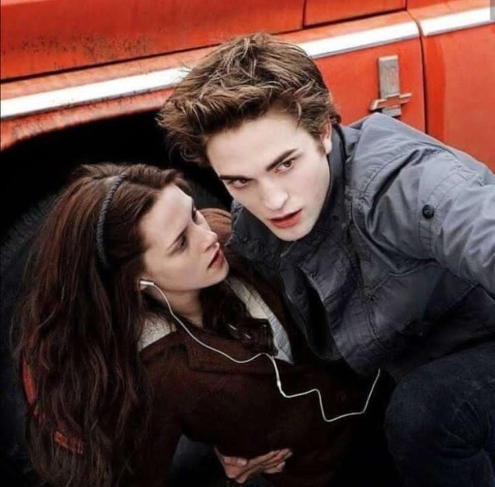 Detail Edward Cullen Dan Bella Swan Nomer 4