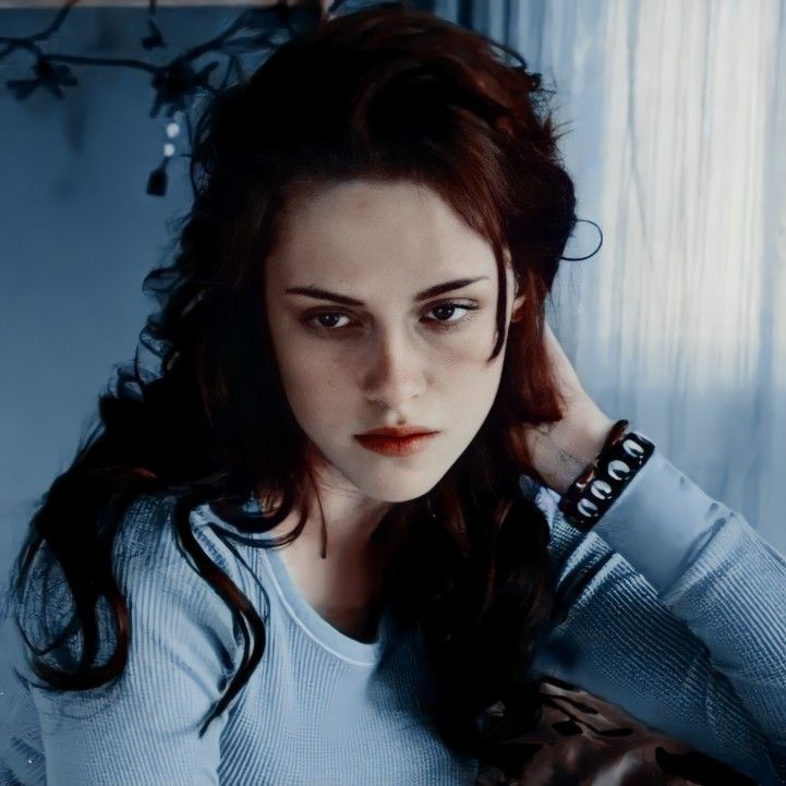 Detail Edward Cullen Dan Bella Swan Nomer 43