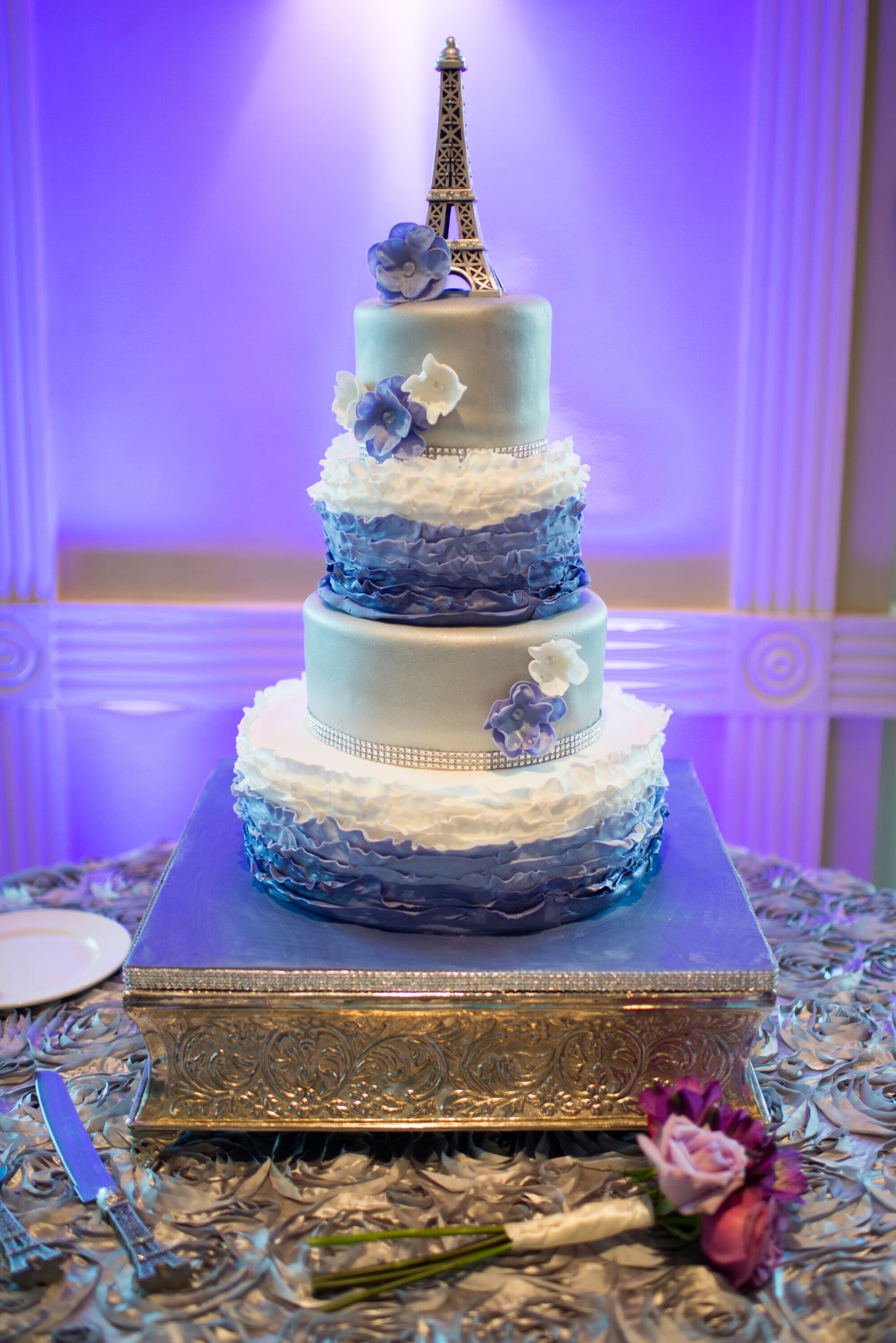 Detail Eifel Tower Wedding Cake Nomer 2