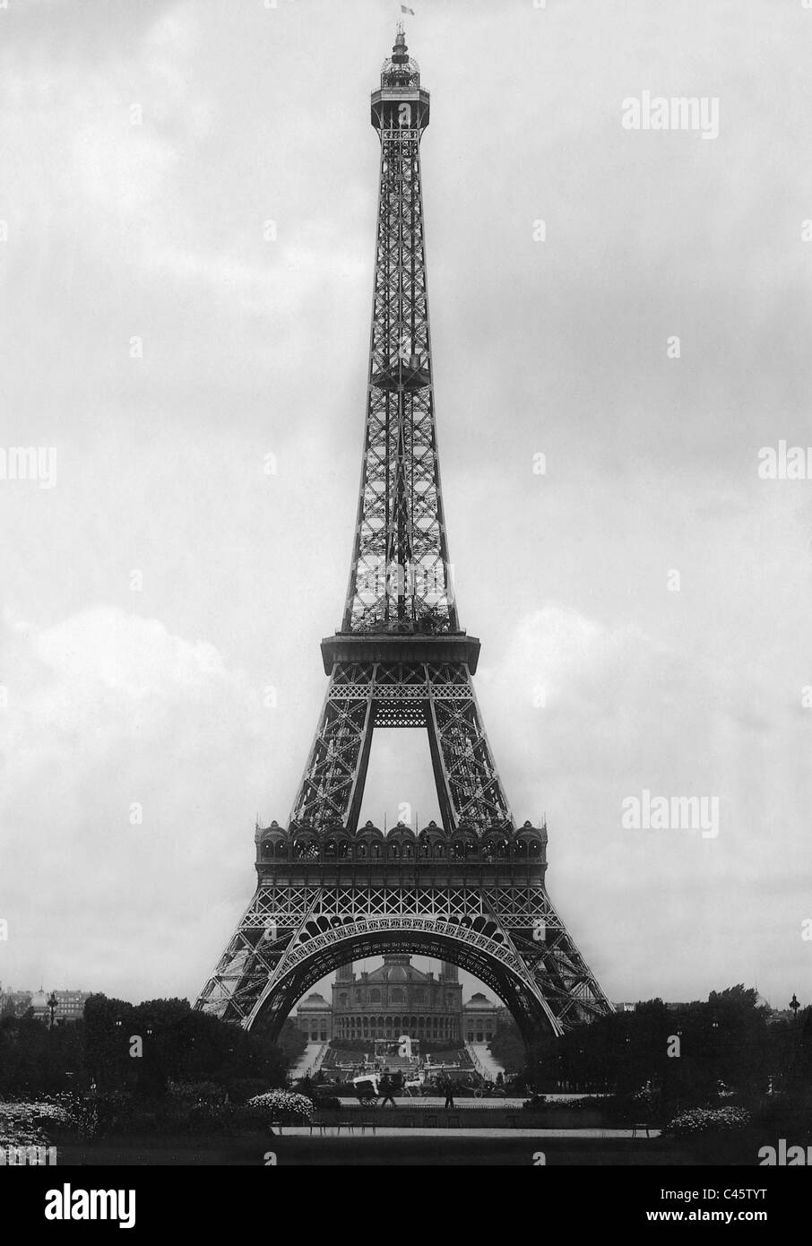 Eiffel Tower 1920 - KibrisPDR