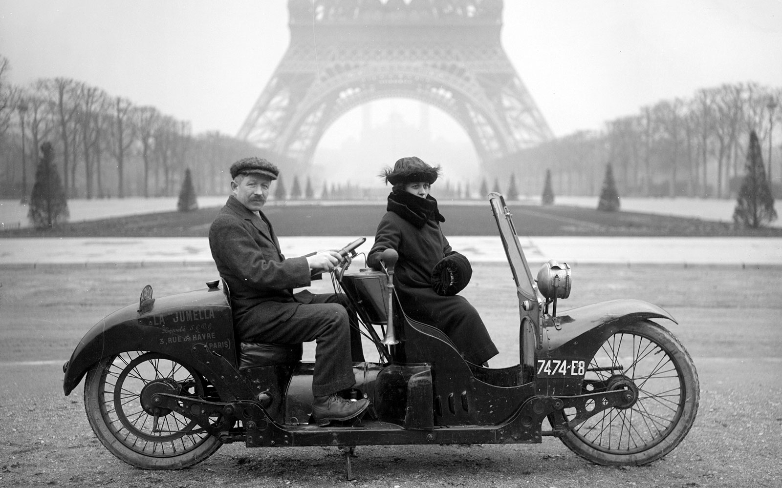 Detail Eiffel Tower 1920 Nomer 8