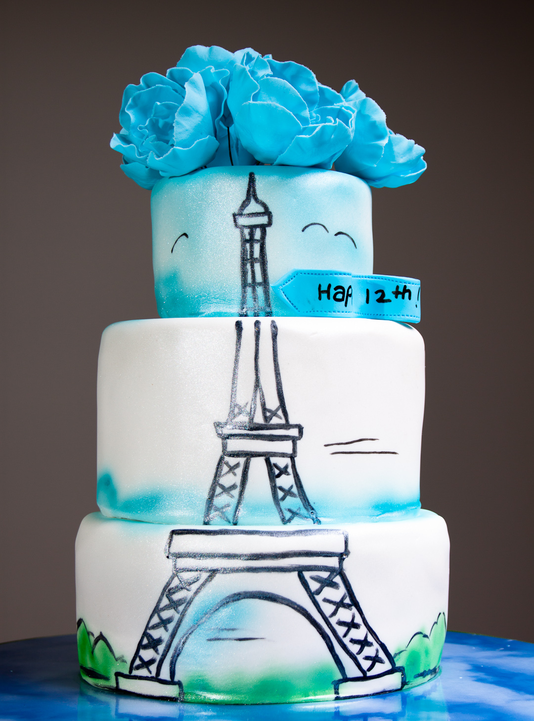 Detail Eiffel Tower Baby Shower Cakes Nomer 38