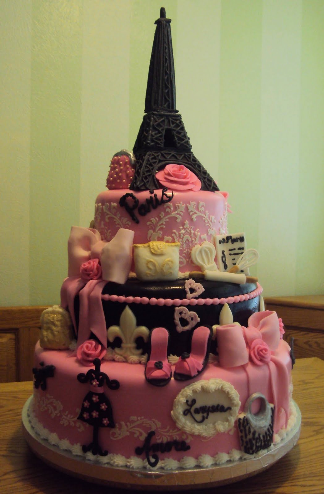 Detail Eiffel Tower Baby Shower Cakes Nomer 47