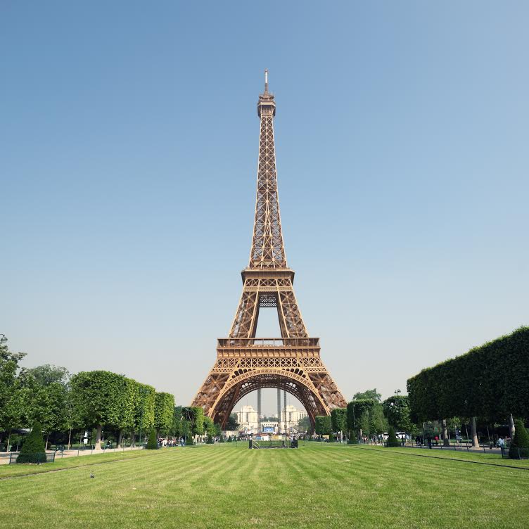 Eiffel Tower Background - KibrisPDR