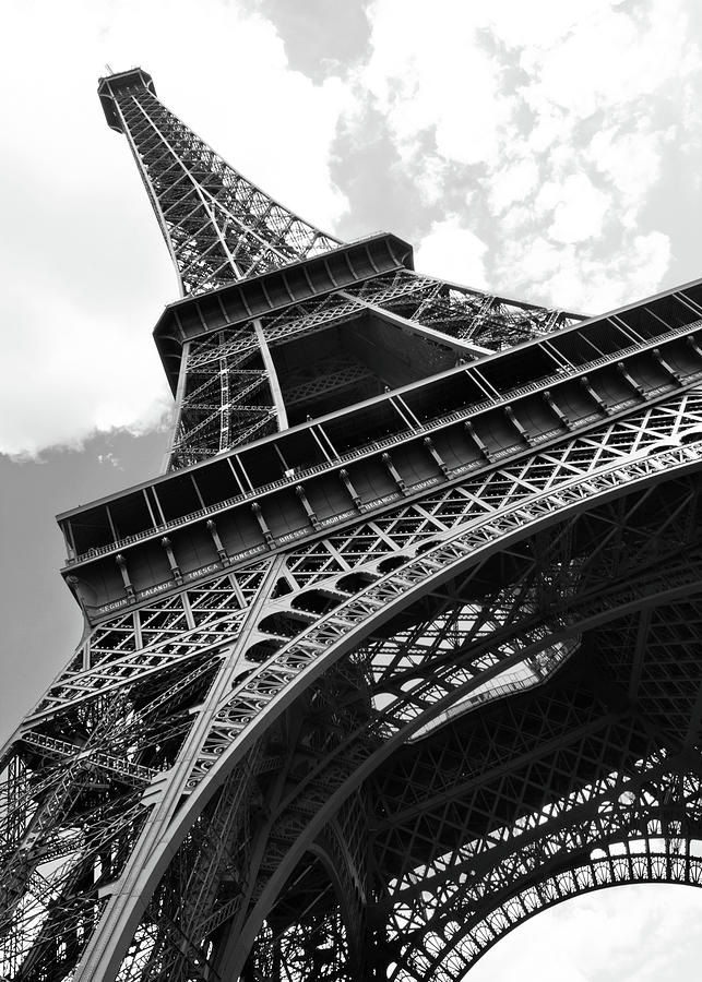 Detail Eiffel Tower Black And White Nomer 14