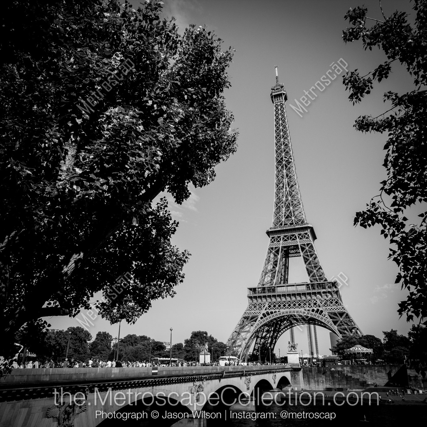 Detail Eiffel Tower Black And White Nomer 20