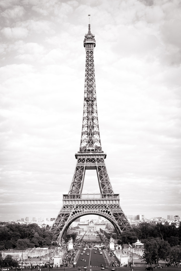 Detail Eiffel Tower Black And White Nomer 4