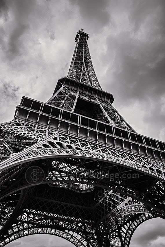 Detail Eiffel Tower Black And White Nomer 31