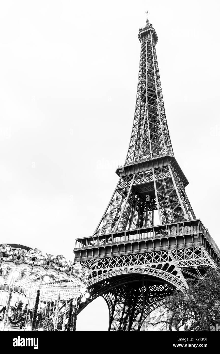 Detail Eiffel Tower Black And White Nomer 35