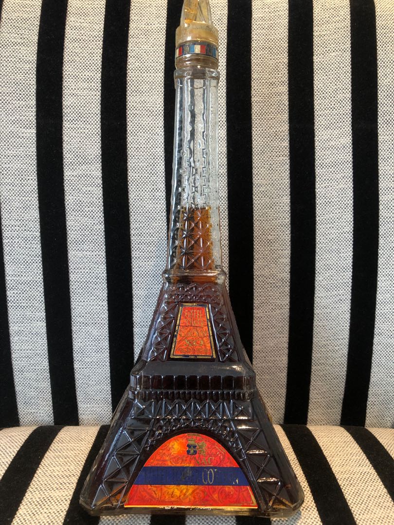 Detail Eiffel Tower Cognac Bottle Nomer 12