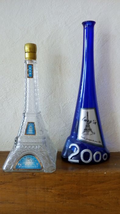 Detail Eiffel Tower Cognac Bottle Nomer 40