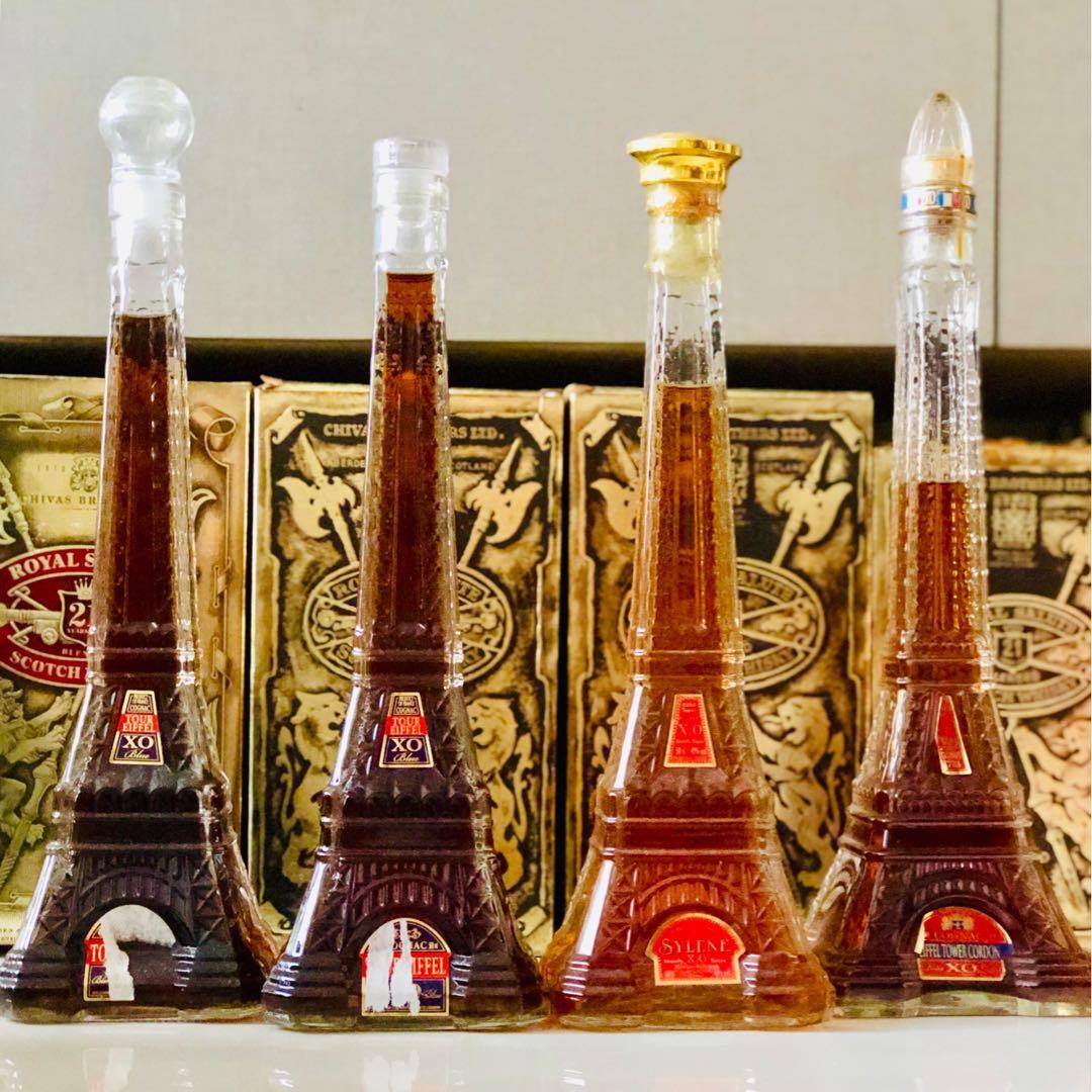 Detail Eiffel Tower Cognac Bottle Nomer 9