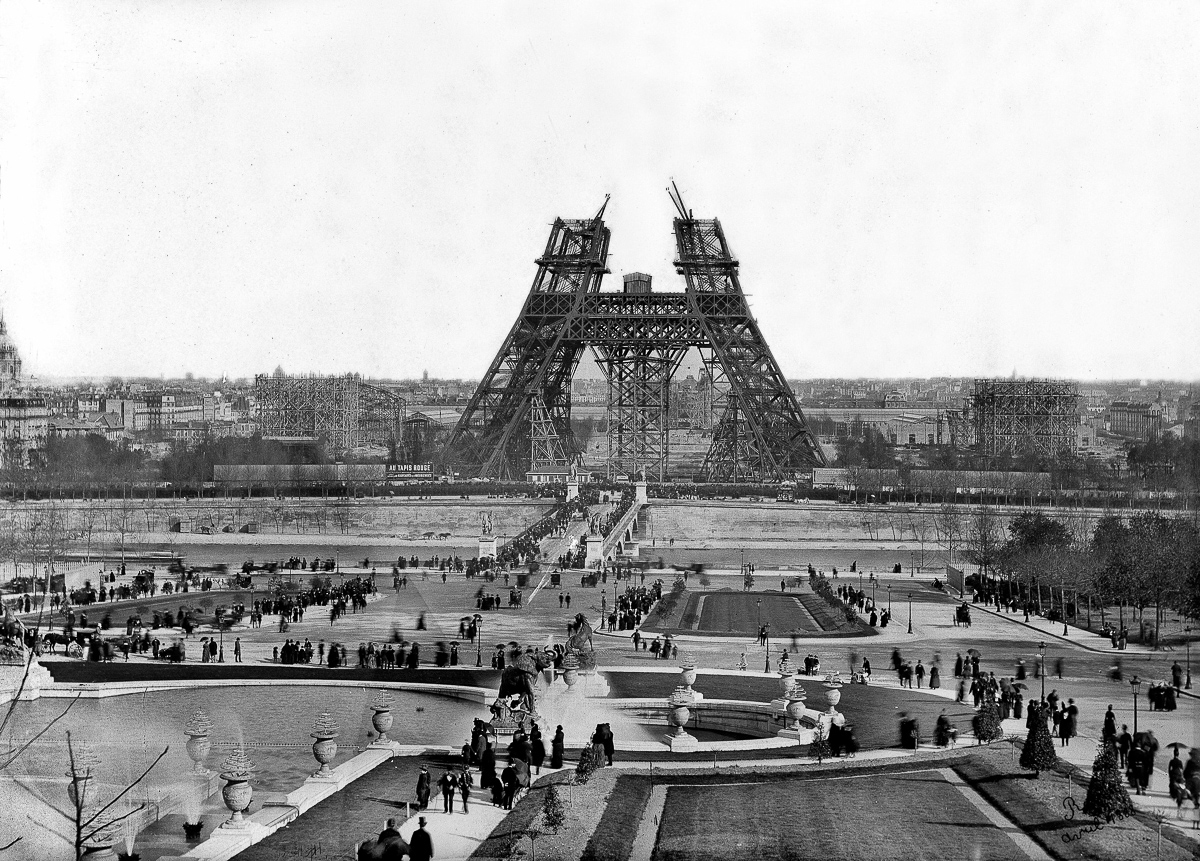 Detail Eiffel Tower Construction Pictures Nomer 17