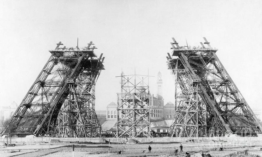 Detail Eiffel Tower Construction Pictures Nomer 45