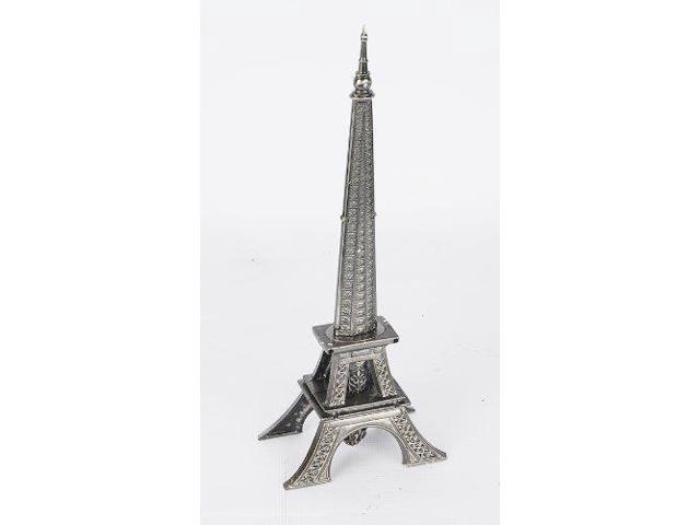 Detail Eiffel Tower Dagger Nomer 12