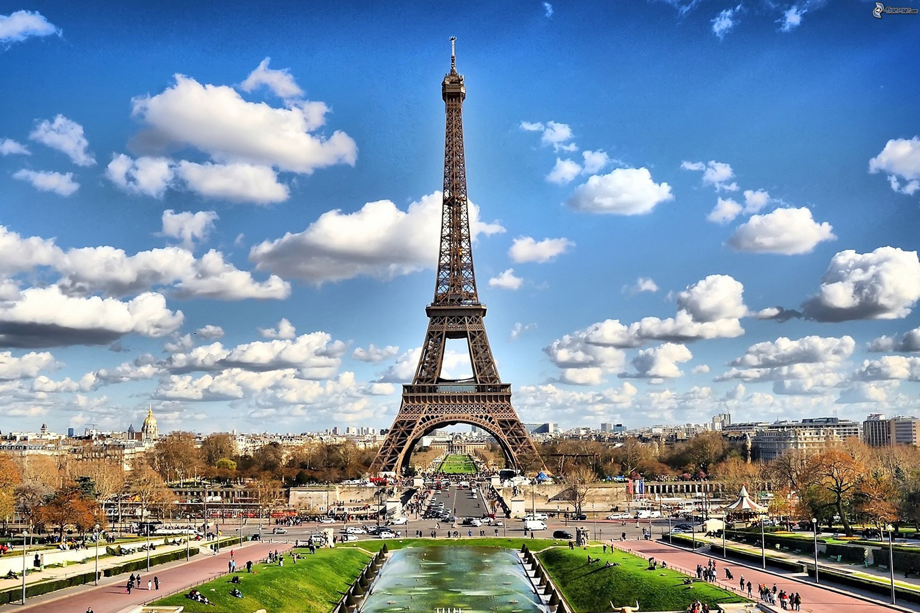 Detail Eiffel Tower Desktop Background Nomer 6