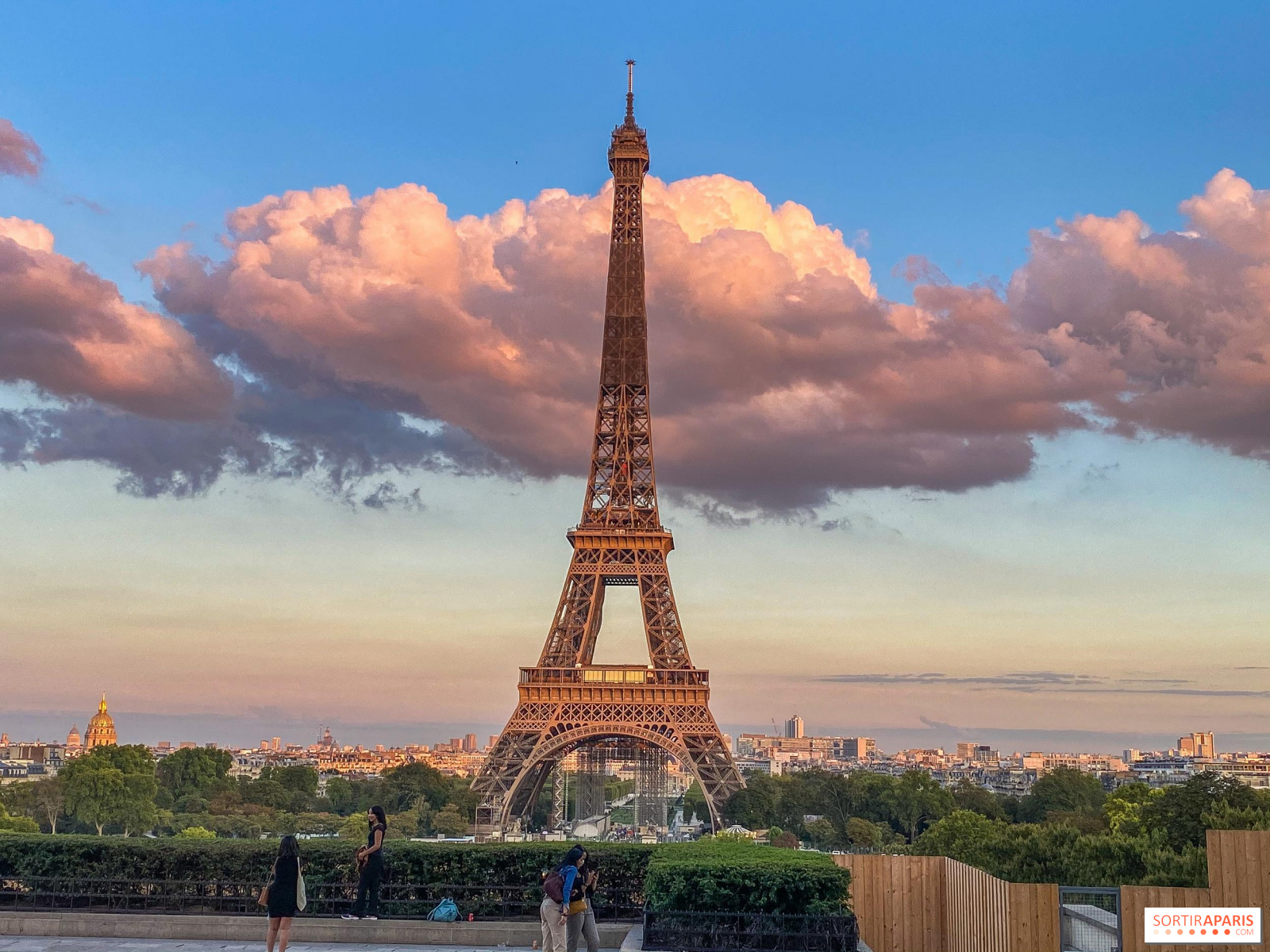 Detail Eiffel Tower Free Nomer 22