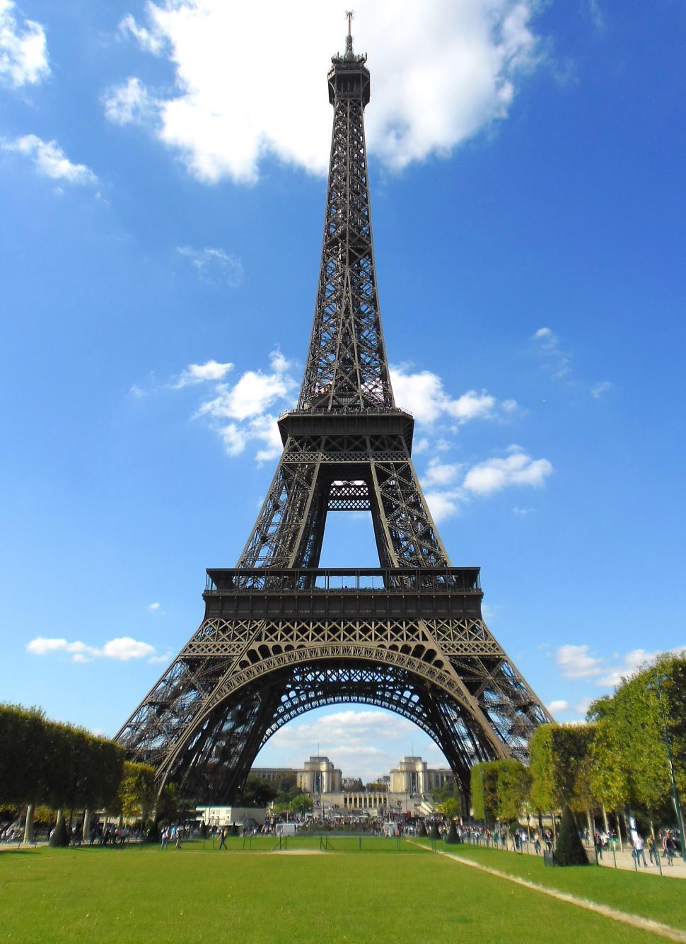 Detail Eiffel Tower Free Image Nomer 28