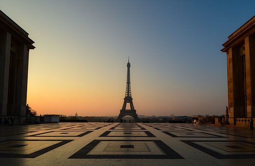 Detail Eiffel Tower High Resolution Nomer 37