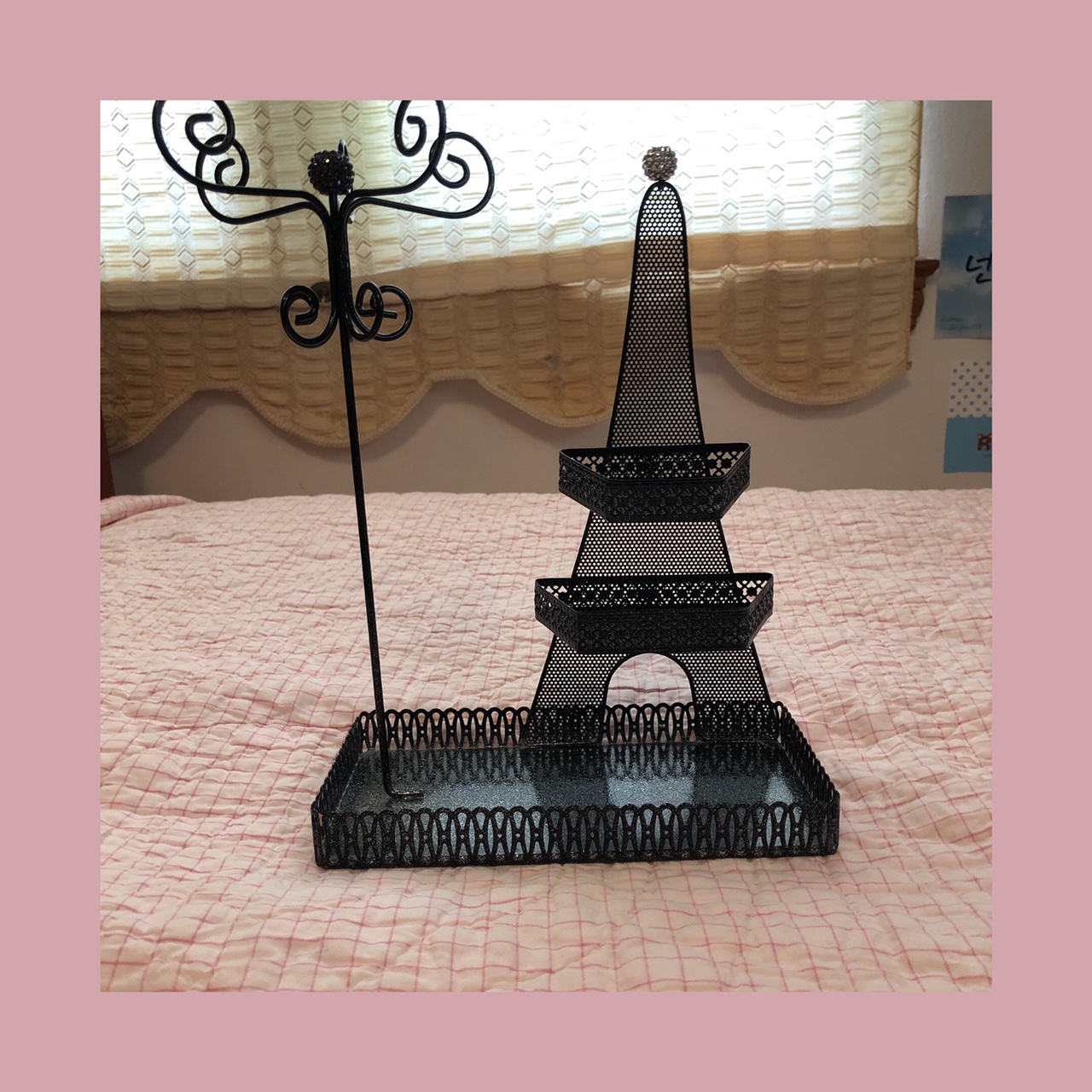 Detail Eiffel Tower Jewelry Tree Nomer 50