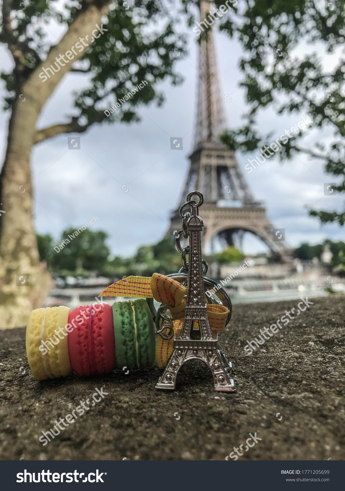 Detail Eiffel Tower Keychain Nomer 41