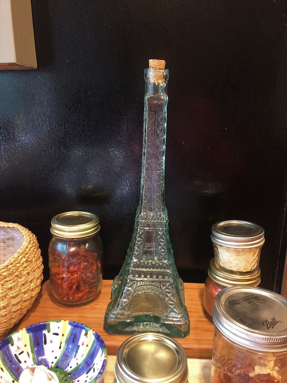 Detail Eiffel Tower Olive Oil Bottle Nomer 19