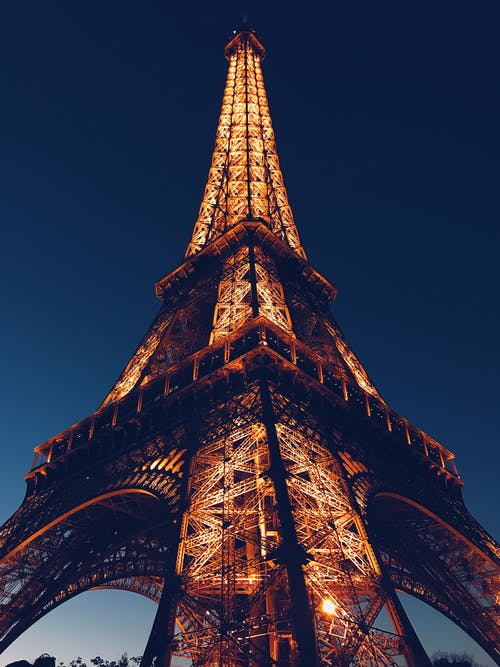 Detail Eiffel Tower Photo Background Nomer 3