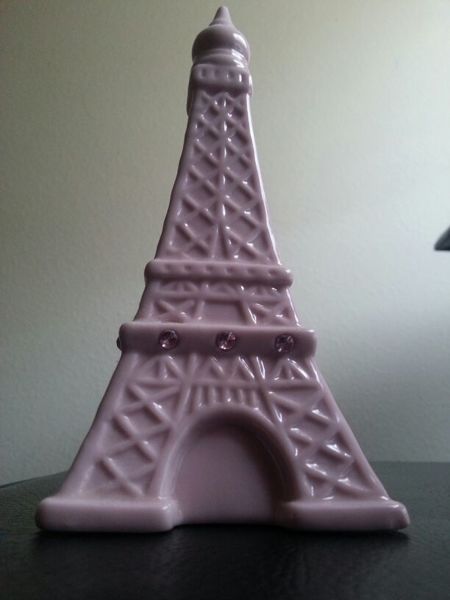 Detail Eiffel Tower Piggy Bank Nomer 11