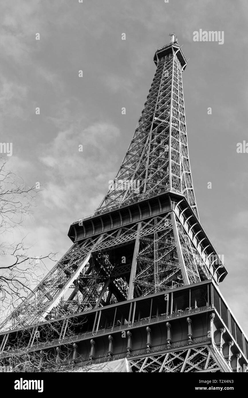 Detail Eiffel Tower Stock Photo Nomer 53