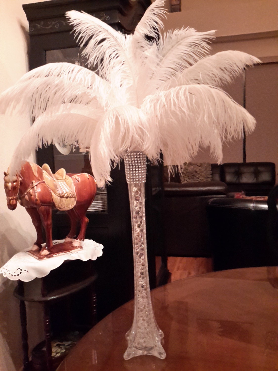 Eiffel Tower Vase With Ostrich Feathers - KibrisPDR