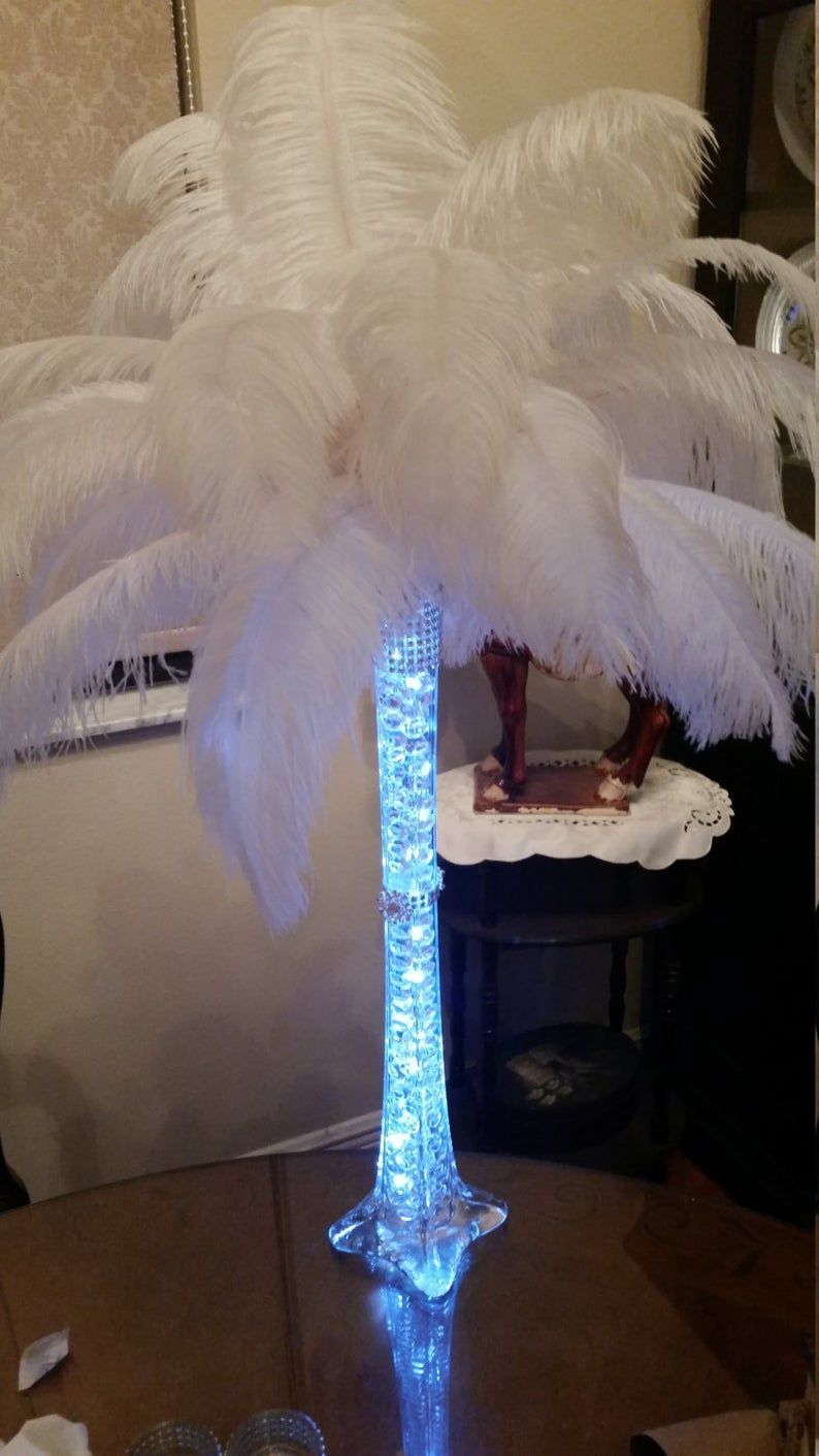 Detail Eiffel Tower Vase With Ostrich Feathers Nomer 22