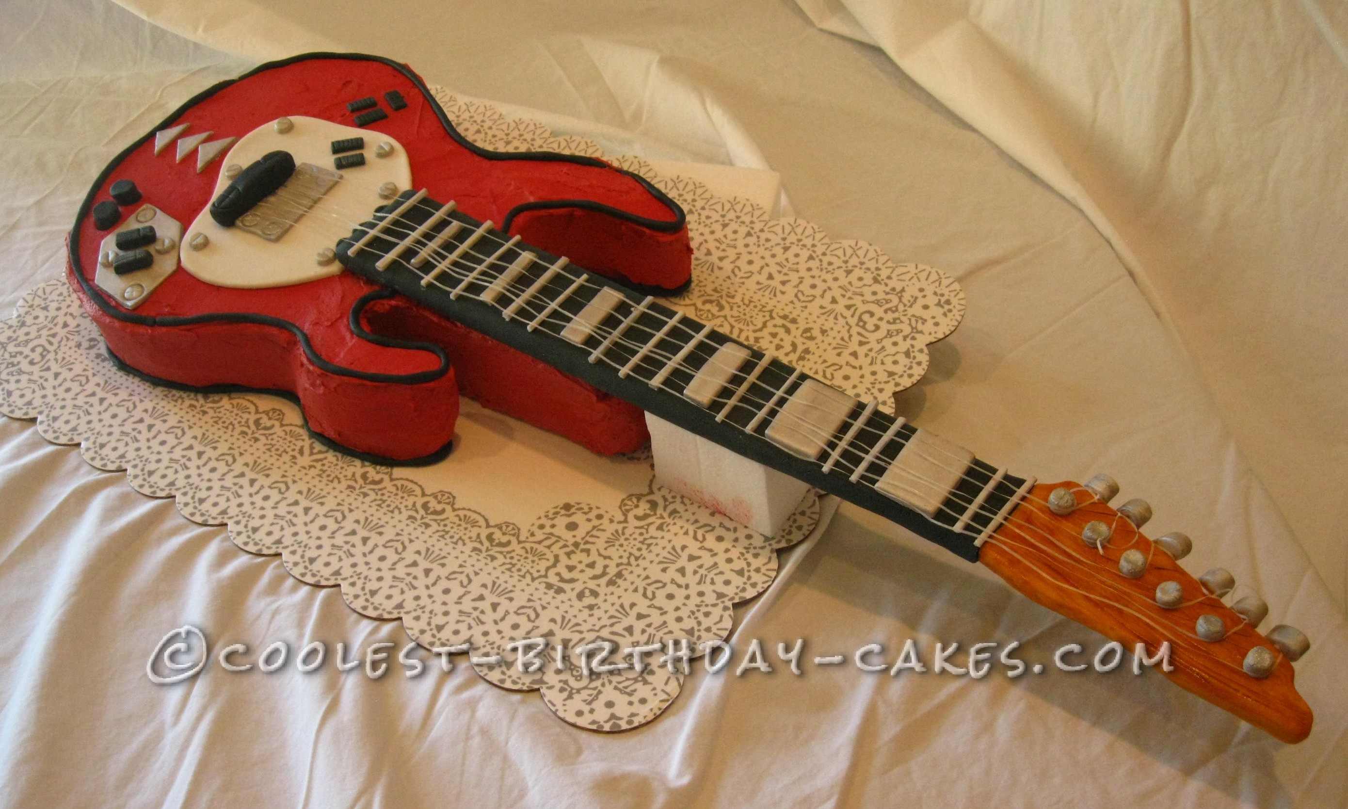 Detail Electric Guitar Cake Template Nomer 29