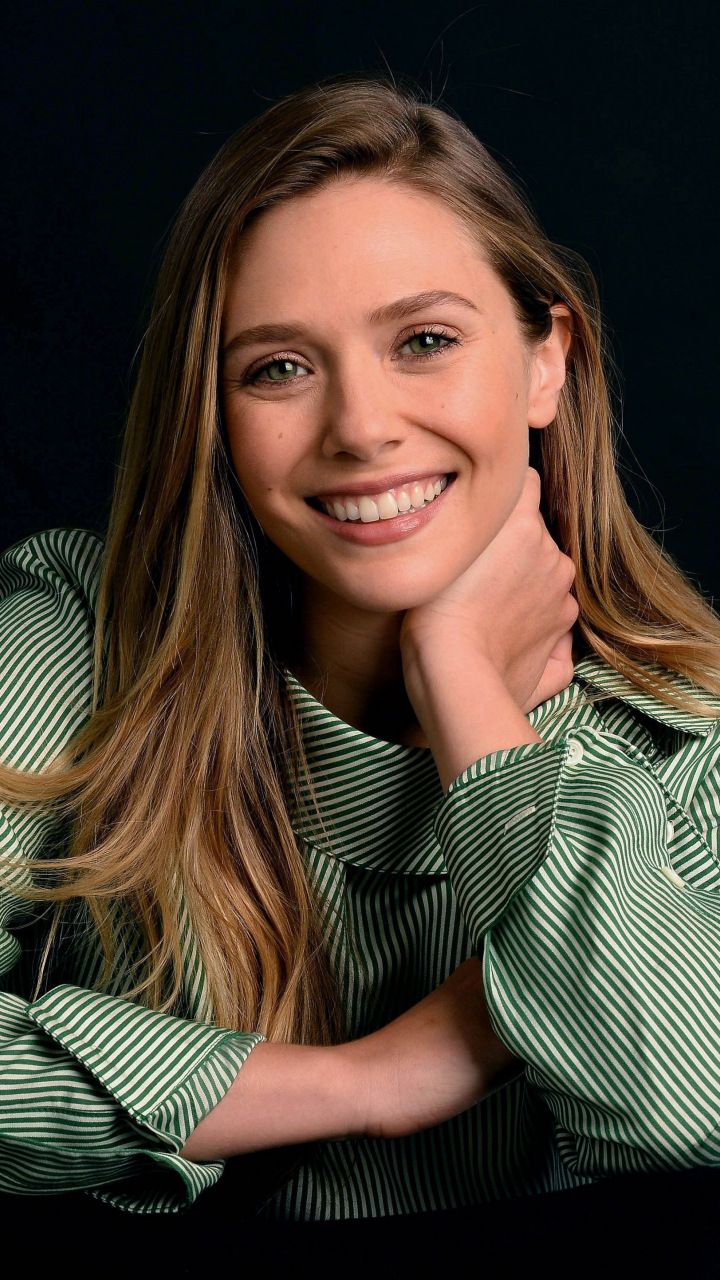 Detail Elizabeth Olsen Wallpaper Nomer 45