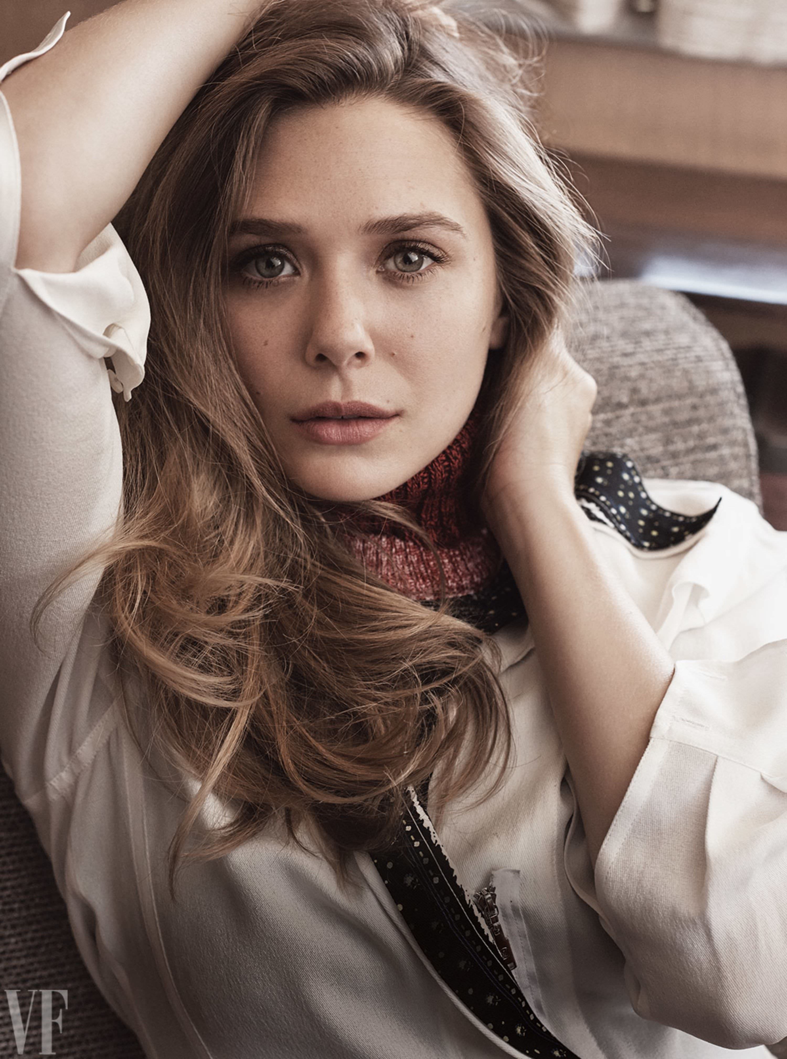 Detail Elizabeth Olsen Wallpaper Nomer 54