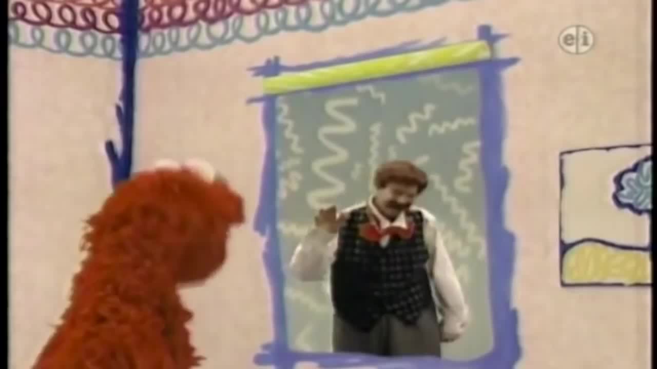 Detail Elmo And Mr Noodle Dancing Nomer 36