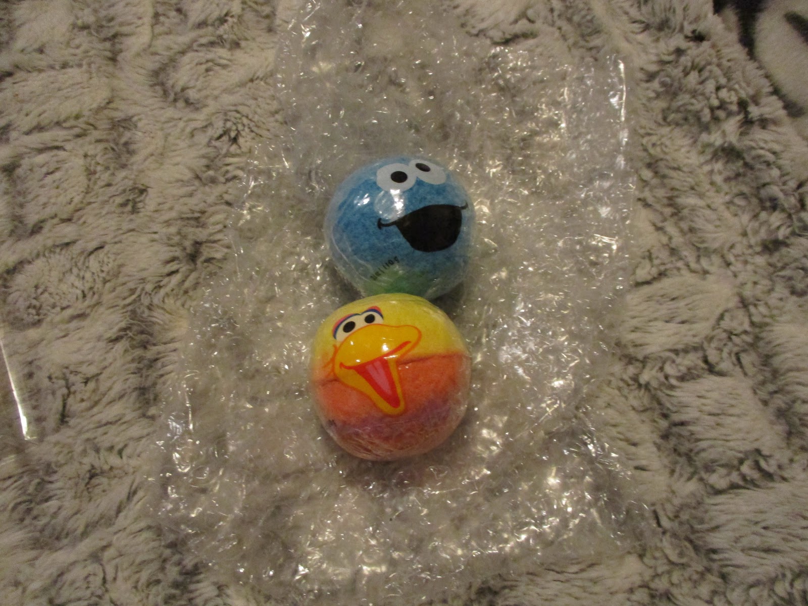 Detail Elmo Bath Bomb Nomer 4